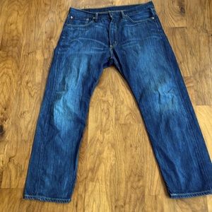 listing-status-banner